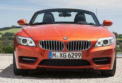سرعة راحة وعصريّة: صفات تجعل BMW Z4 الأكثر جاذبية في فئتها